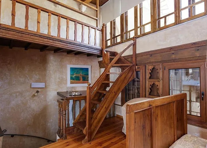 Anassa Townhouse, In Rethymno\'S Old City Center