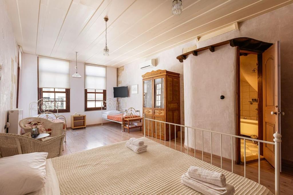 Anassa Townhouse, In Rethymno's Old Center 雷斯蒙