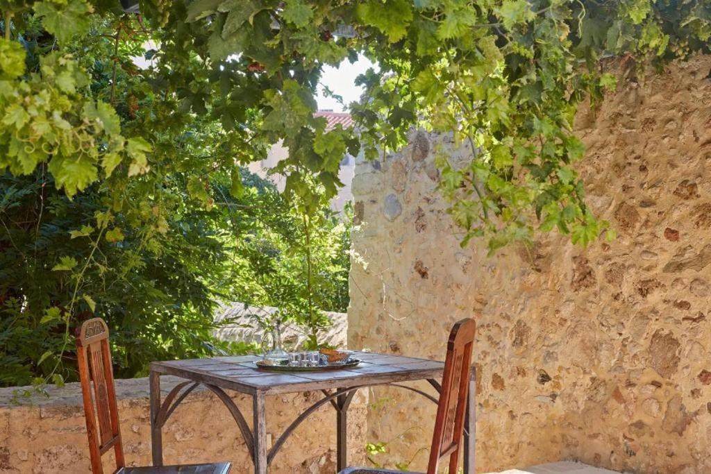 Anassa Townhouse, In Rethymno's Old Center 雷斯蒙